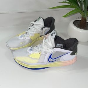 Nike Kyrie Low 5 Size 13